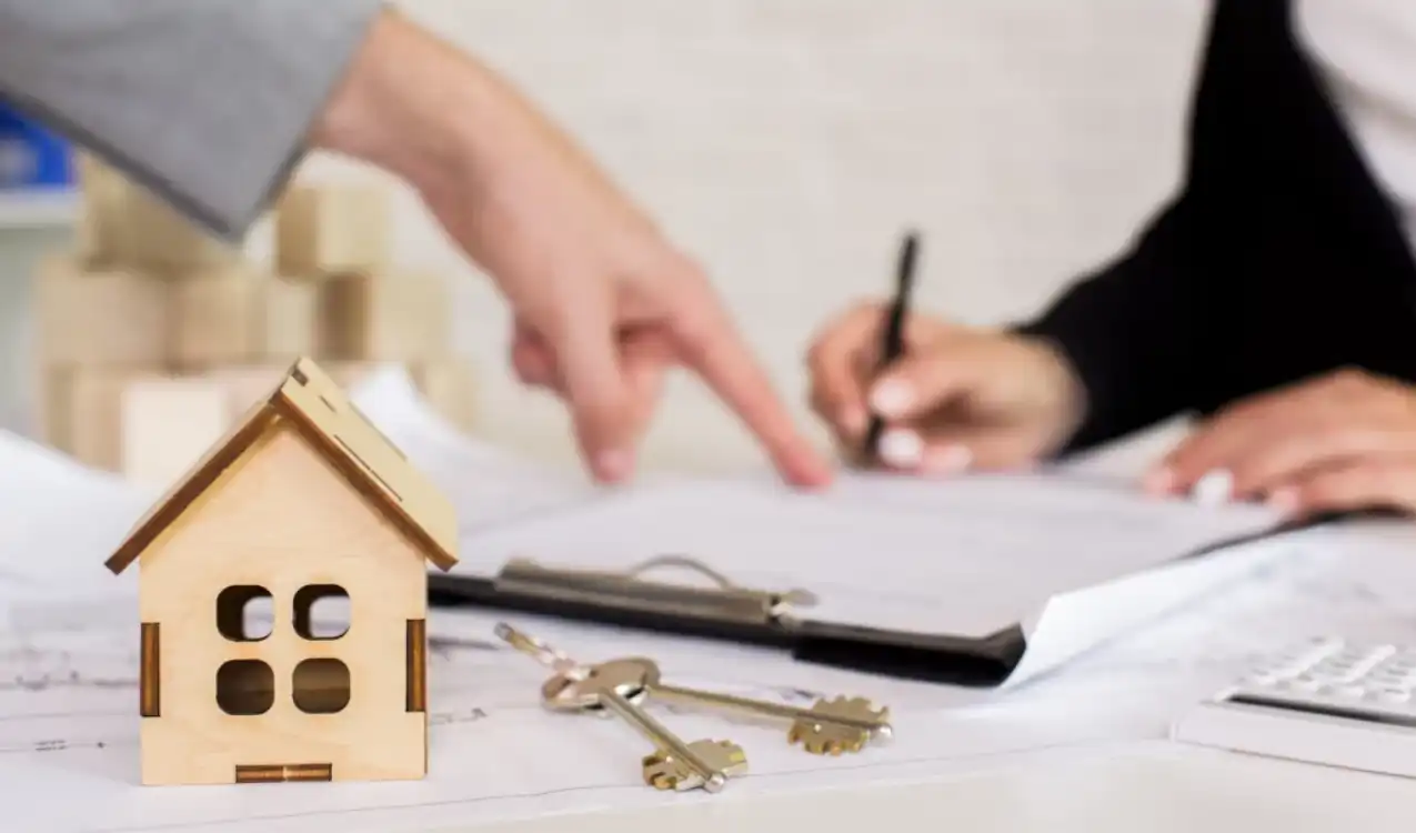 Seller defaults at auction — auction contract buyer rights and legal remedies UK