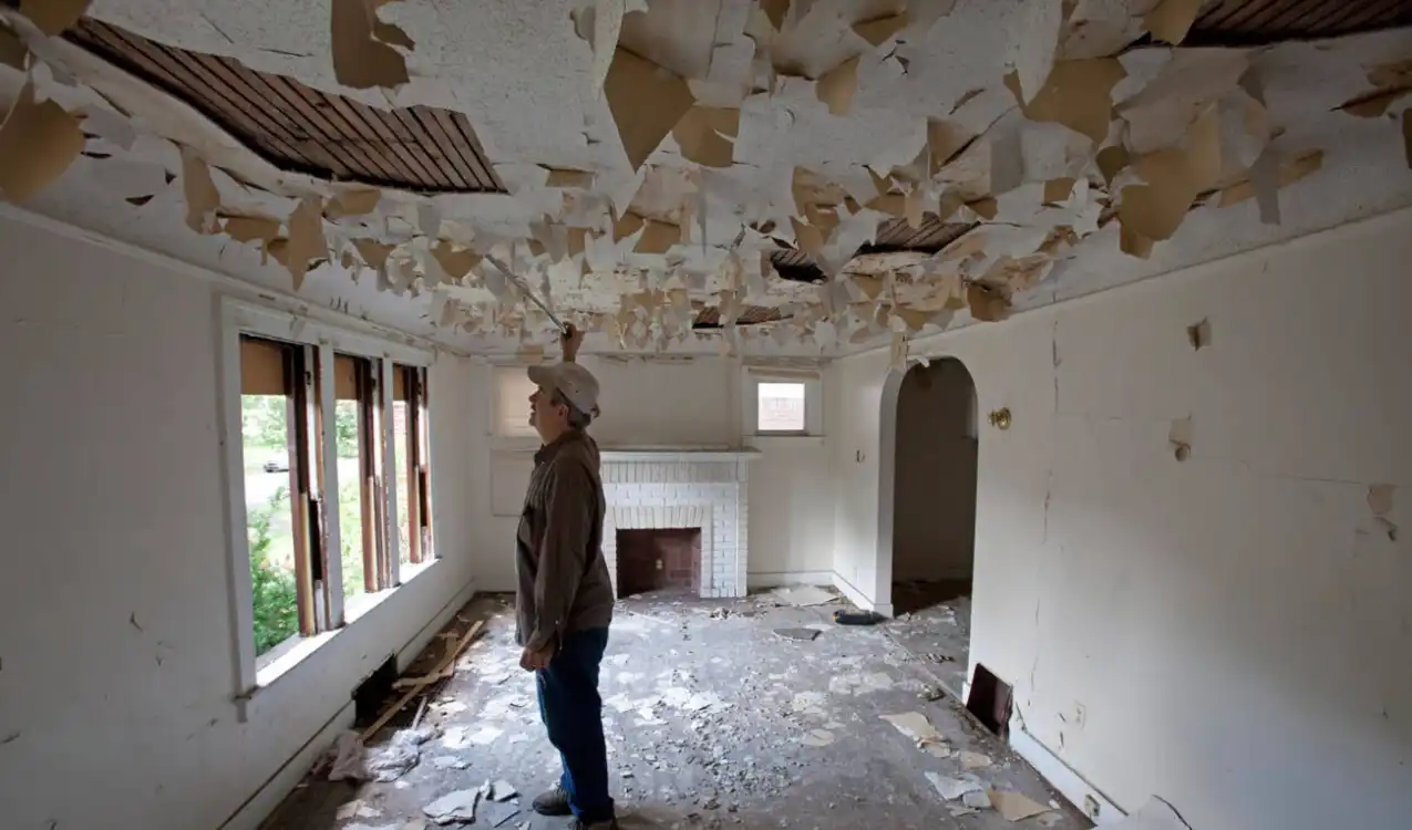Property damaged at auction stripped out kitchen boiler buyer discovers poor condition
